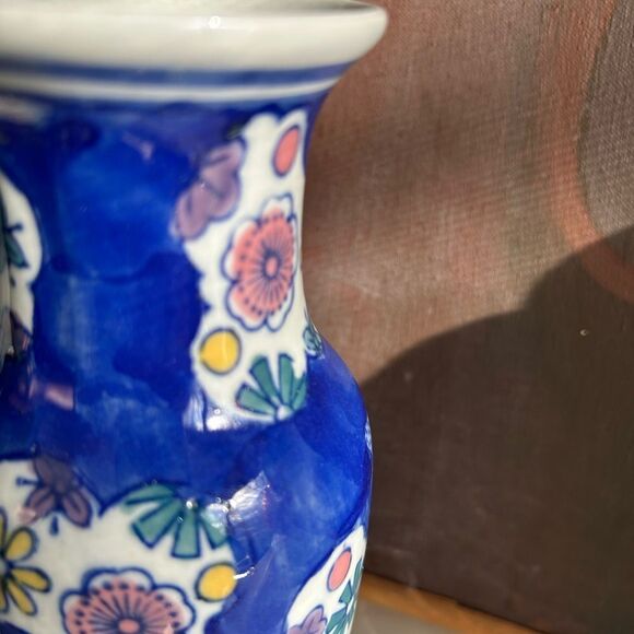 Vintage Dollarama Tall Shaped Flower Vase Blue / white - Picture 6 of 15